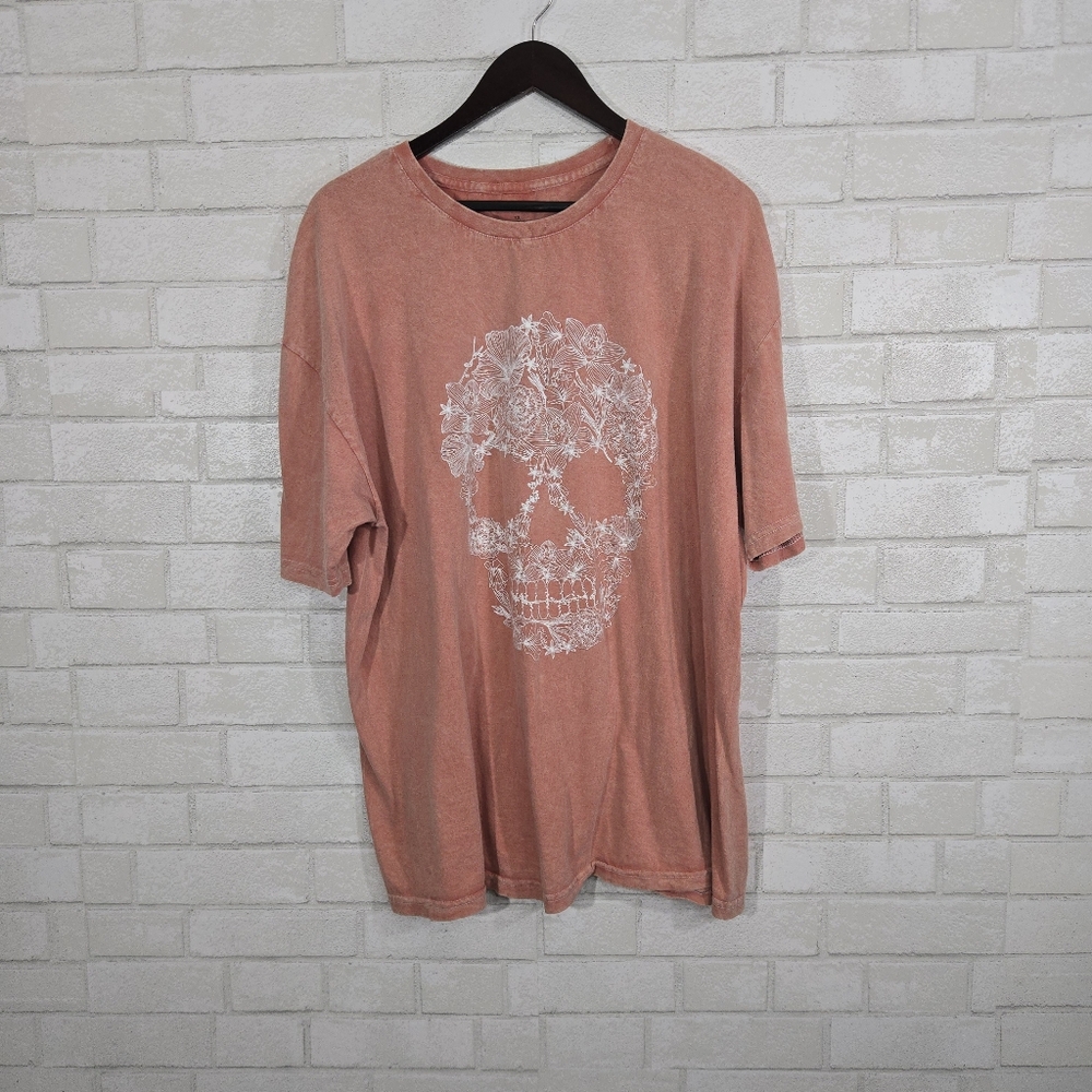 Maurices skull‎ graphic tee